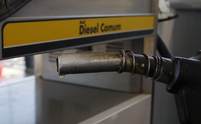 Redução da segunda parcela de R$ 0,23 no preço do óleo diesel é aplicada na PB