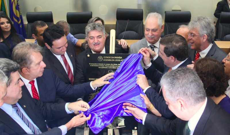 OUÇA: RC prestigia inauguração das novas instalações da ALPB e destaca empenho de Gervásio 
