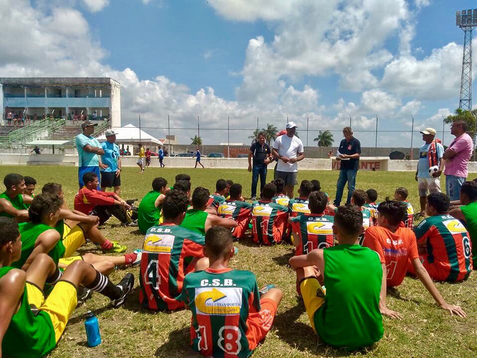 Vasco-RJ avalia alunos da escolinha de futebol de Santa Rita