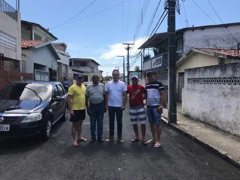 Prefeito acompanha trabalhos do Ação Asfalto no Alto do Céu