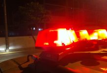 Homem é morto a tiros em frente a depósito de bebidas, em João Pessoa