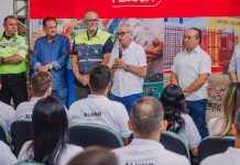 Cícero Lucena abre formação de 52 novos agentes de mobilidade urbana, garante auxílio e destaca avanço na área