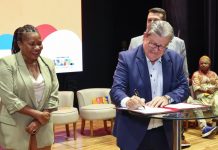 João Azevêdo e ministra Margareth Menezes anunciam R$ 65 milhões para a cultura paraibana