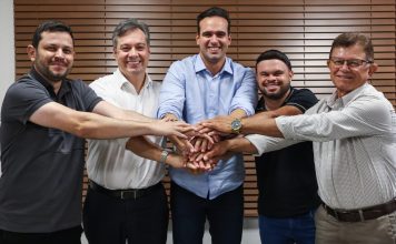 Prefeito de Pedra Branca, Bastinho, anuncia apoio a Lucas e ignora pré-candidatura de seu partido, o MDB