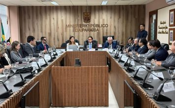 MPPB reúne gestores e secretaria apresenta plano para assumir serviços no Hospital Clipsi, em CG