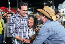 Governador Lucas Ribeiro participa da abertura do São João de Patos e acompanha estrutura de saúde e segurança da festa