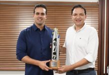 Governador recebe comenda que foi concedida pelo Senado Federal em reconhecimento aos resultados positivos na educação