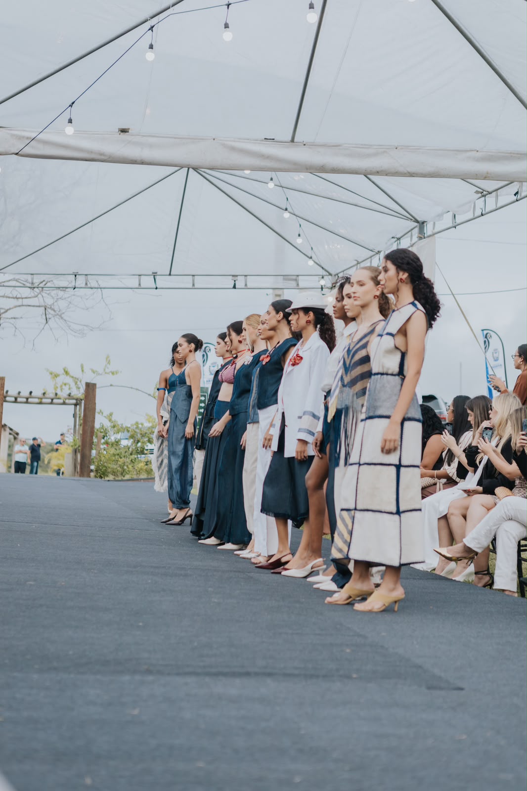 Primeira-dama participa de desfile que celebra a tradição e a inovação do artesanato paraibano, em Araruna 5 dama2