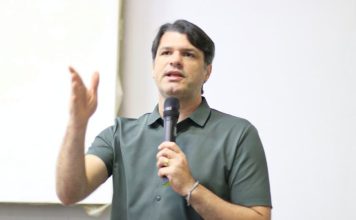 Leo Bezerra determina que secretarias municipais cumpram plano de direitos da pessoa com deficiência